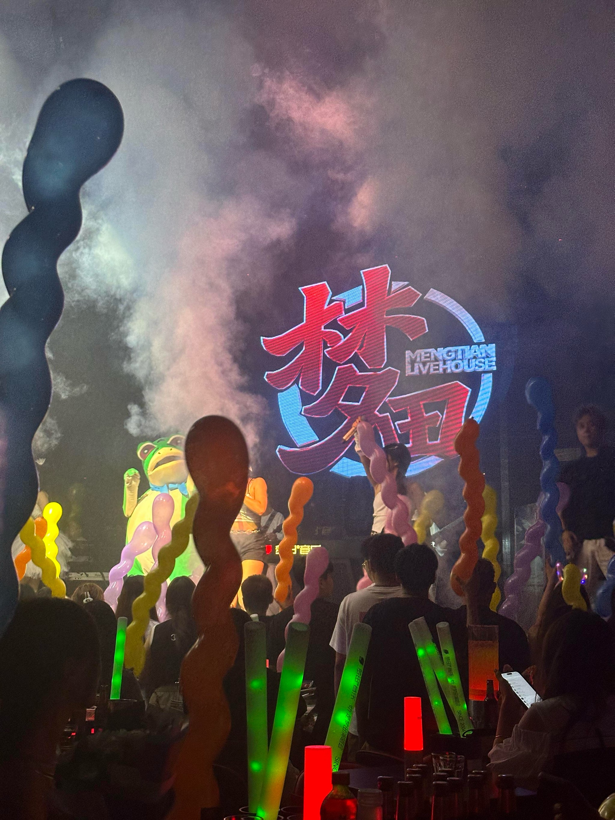 赣州商务ktv低端场所推荐-定南县小时场ktv预定